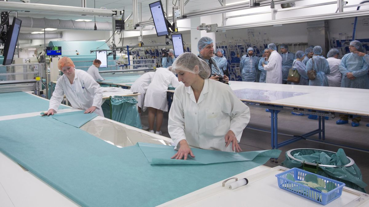 Fabrika na výrobu roušek v Havlíčkově Brodě končí